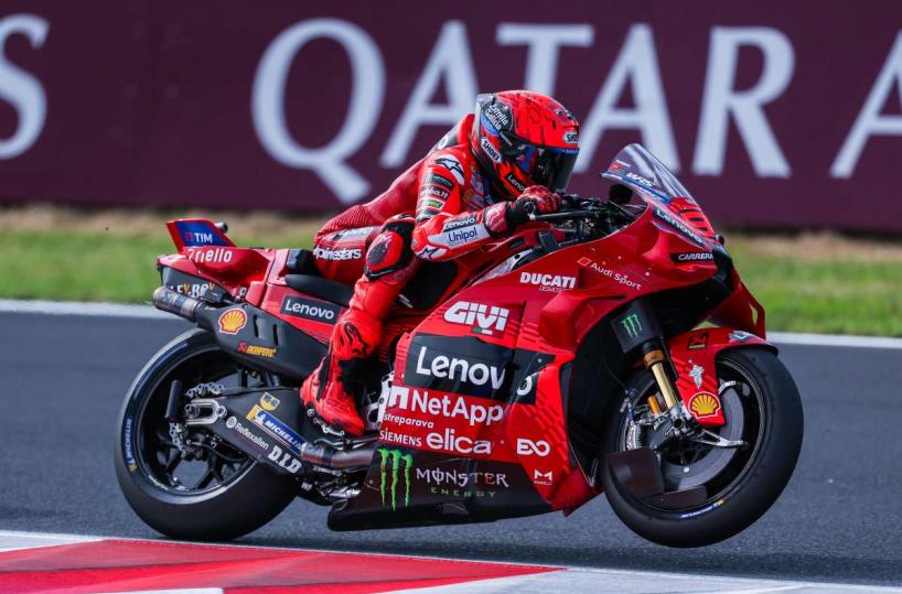 Marc Marquez trionfa al Gp di San Marino, Bezzecchi secondo