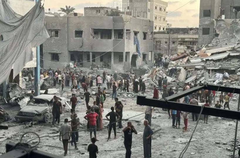 Si intensifica l’offensiva israeliana a Gaza, 83 morti