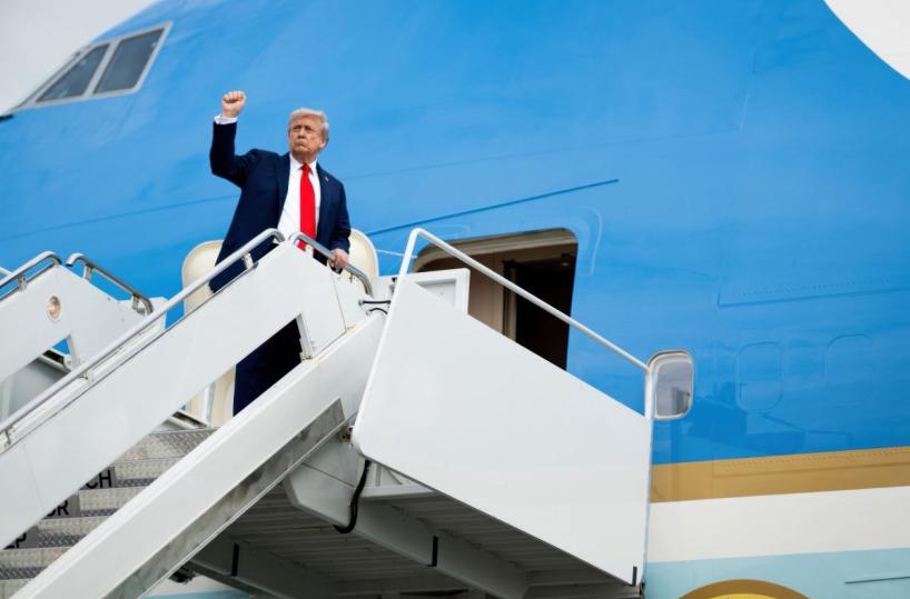 Trump accolto a Ben Gurion da Herzog e Netanyahu