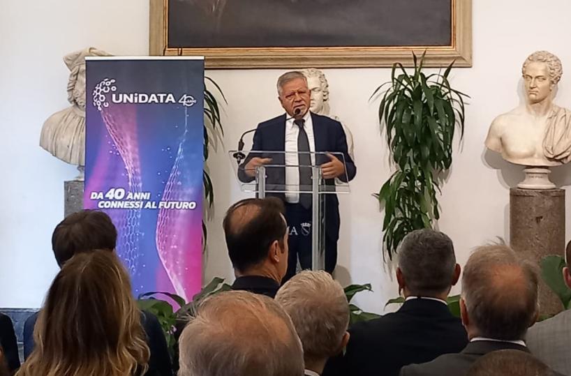 Unidata festeggia 40 anni, completato il cavo sottomarino Unitirreno