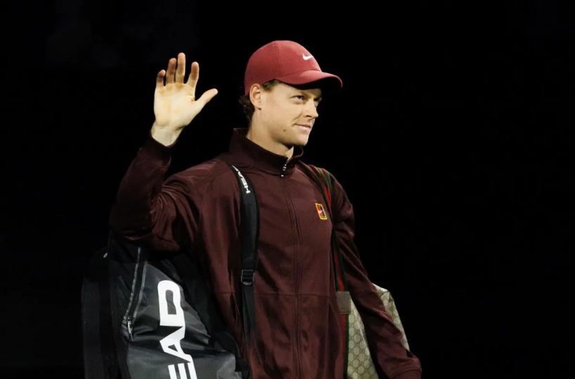 Sinner ai quarti a Parigi, Sonego si arrende a Medvedev