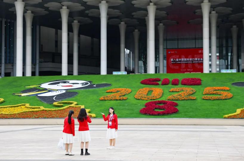 Cina: ottava edizione di CIIE si è aperta a Shanghai