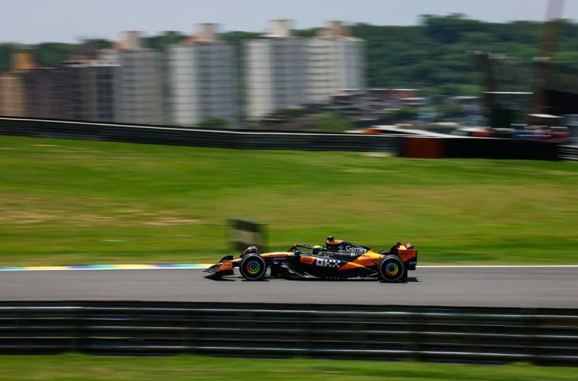 Norris in pole nella sprint di Interlagos, male le Ferrari