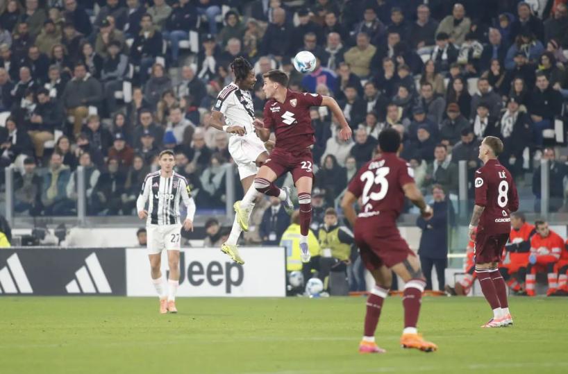 Il derby della Mole lo vincono le difese, Juventus-Torino 0-0