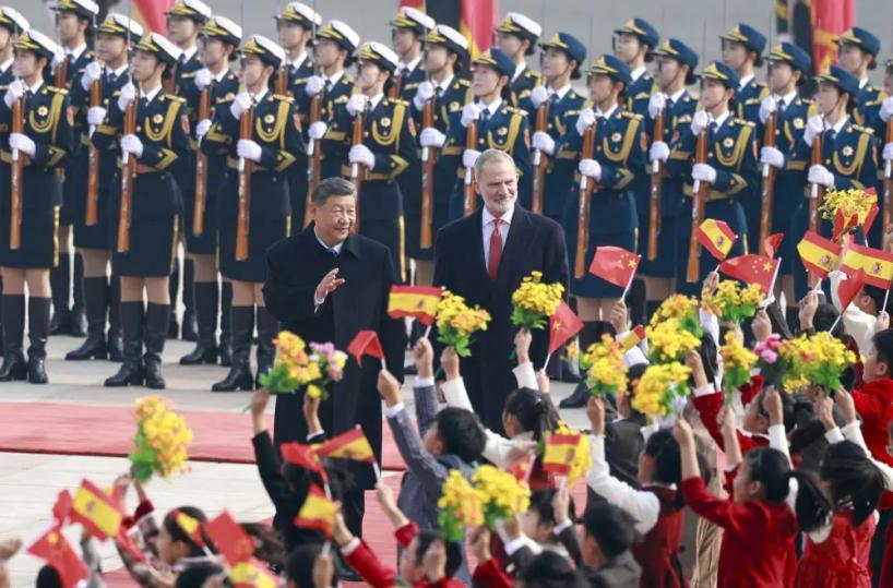 Cina, Xi incontra il Re di Spagna Felipe VI