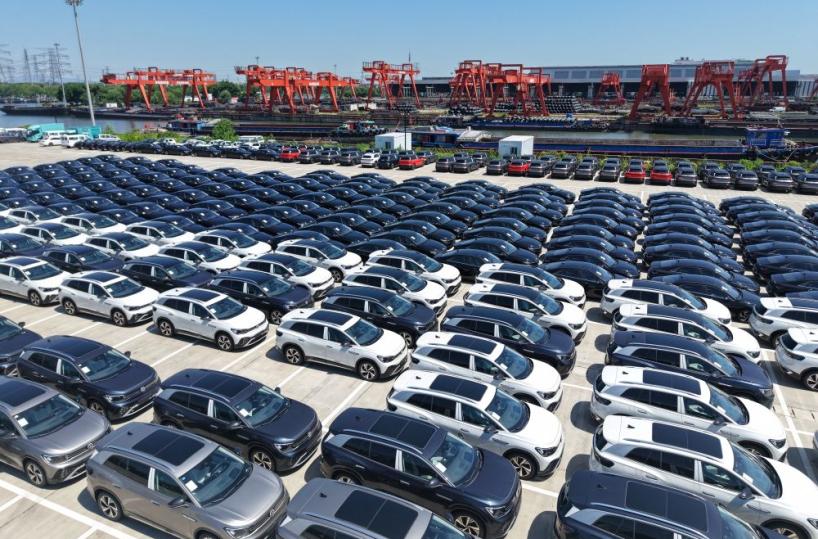 Cina, nei primi dieci mesi esportazioni di auto in aumento del 15,7%