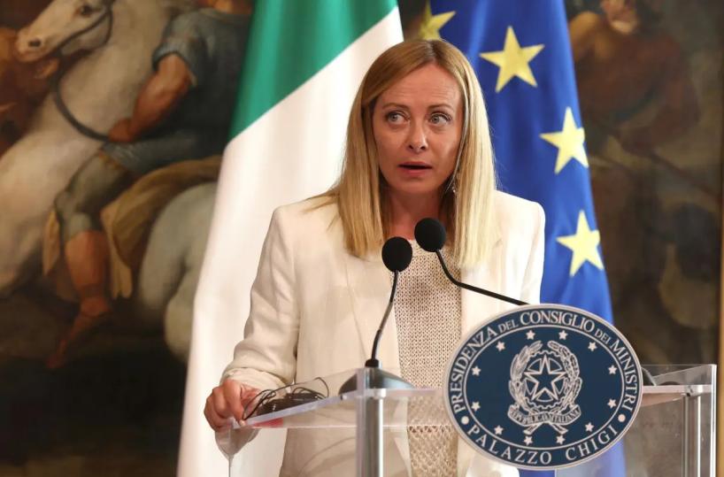 Meloni da Mattarella. Nessuno scontro con Colle, rammarico per parole di Garofani