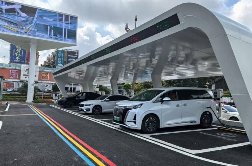 Cina, l’infrastruttura di ricarica per veicoli elettrici registra forte crescita