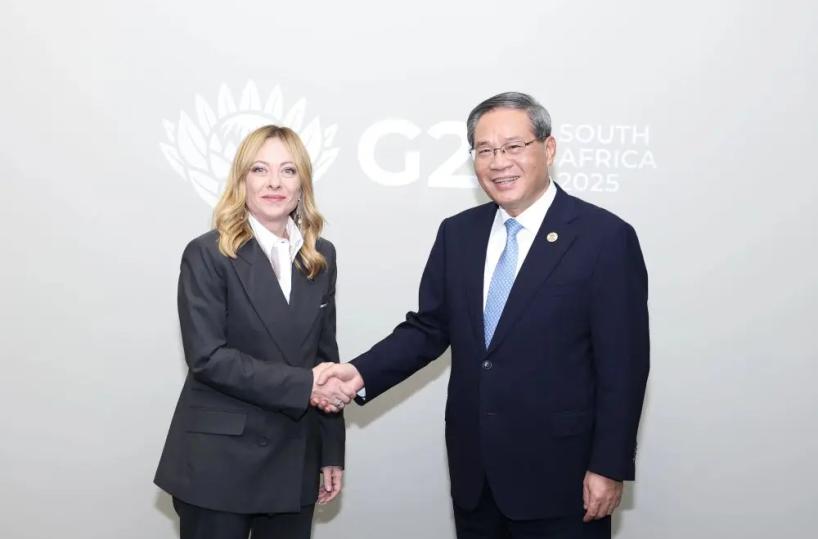 Cina, premier Li promette alle aziende italiane maggiore accesso al mercato