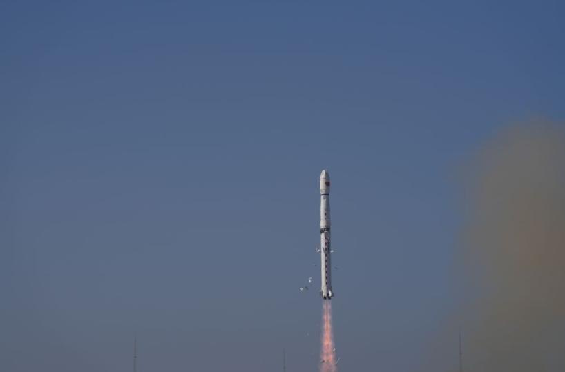 Cina, lanciato un nuovo satellite nello spazio