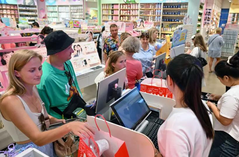 Grazie ai transiti senza visto cresce il turismo in Cina