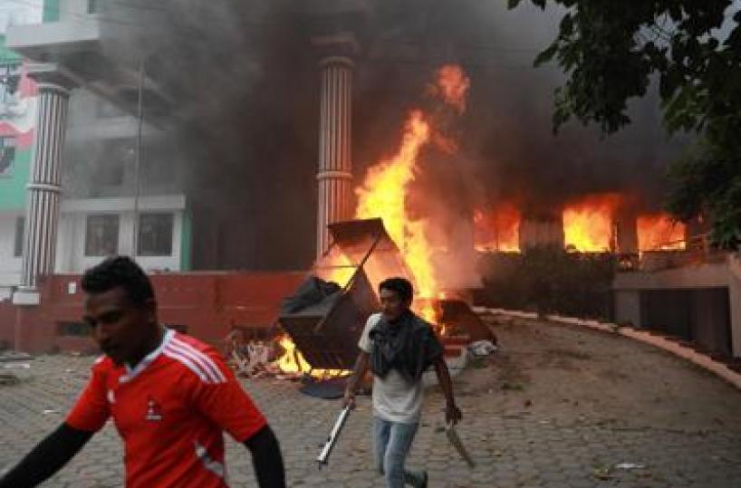Nepal, revocato bando su social dopo 19 morti: manifestazioni contro "atrocità polizia"