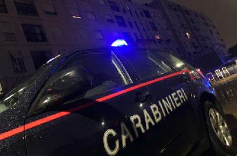 Milano, tenta suicidio lanciandosi da balcone ma cade su una passante uccidendola