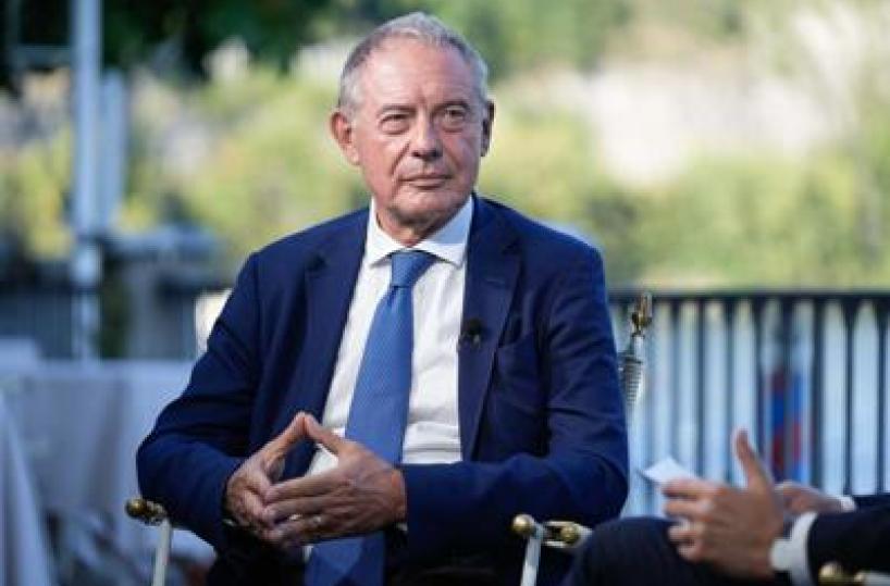 Tabacco, Urso: "Grande dinamismo settore, mercato da 23 mld, serve contrastare illegalità"