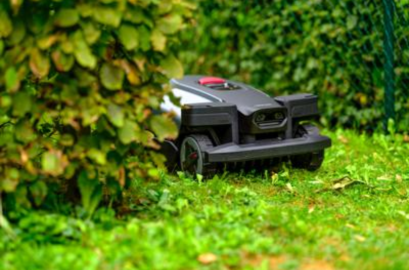 Roborock, nuova serie di robot rasaerba in un evento esclusivo a Monaco