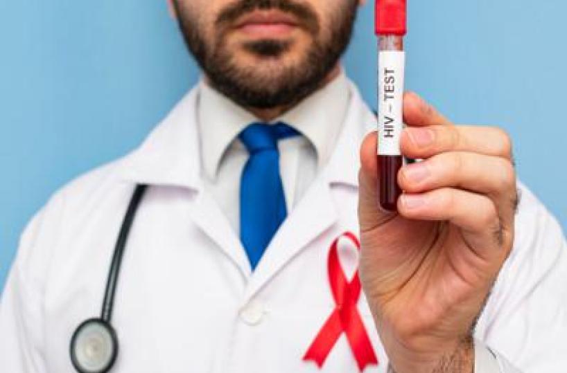 Infezioni sessuali crescono tra i giovani, esperti Spallanzani incontrano studenti
