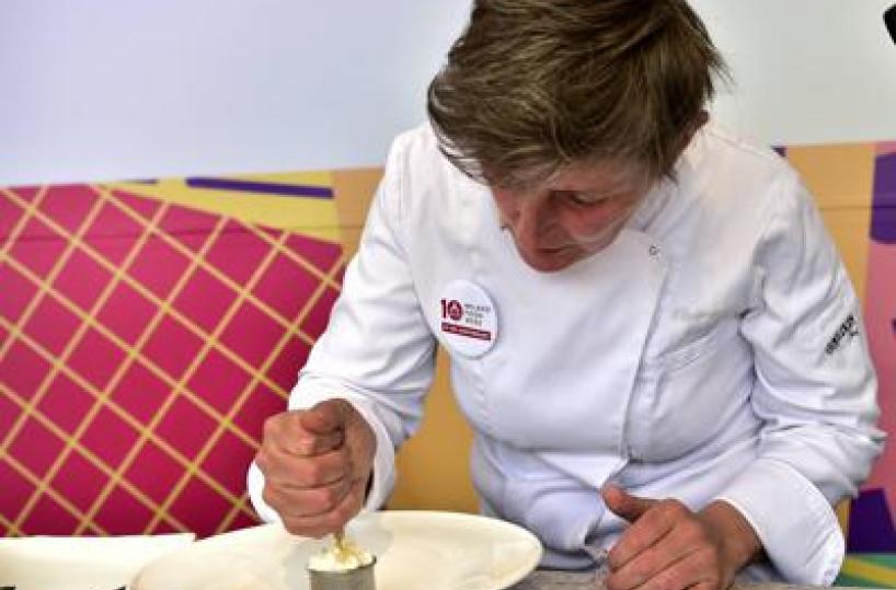 La chef Varese: "Il mio mestiere è antico, ma sempre più tecnologico"
