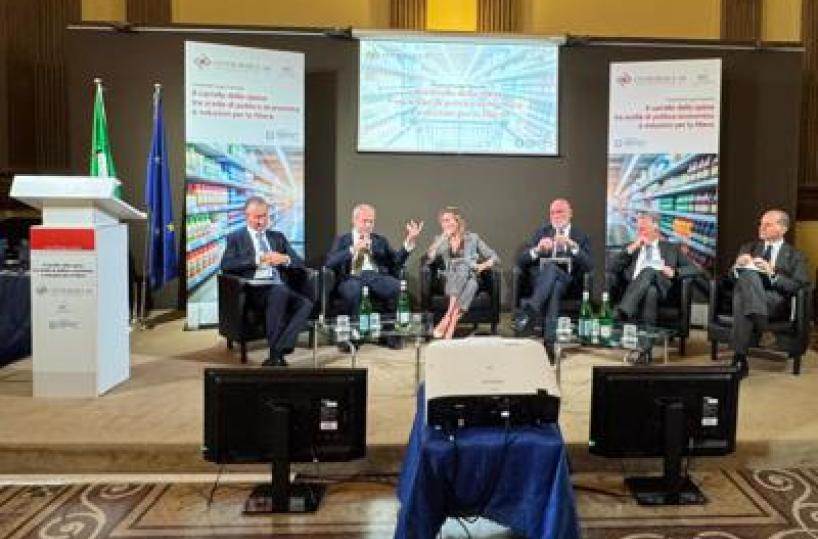 Industria, Valentini (Mimit): "Contesto complesso, servono politiche coraggiose"