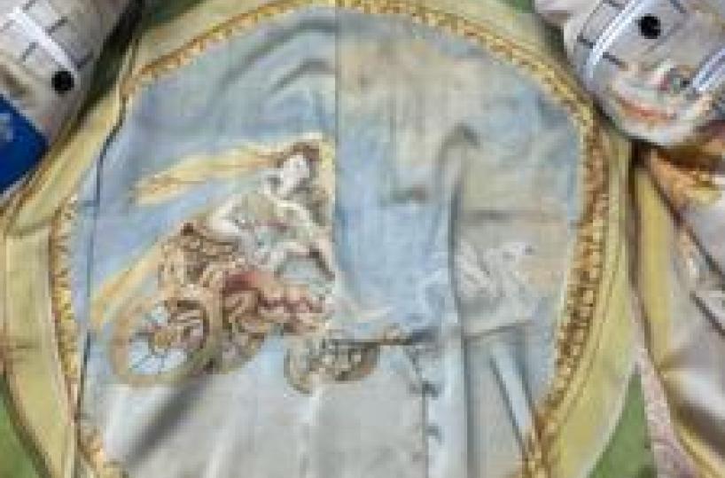 Affreschi da indossare, la moda racconta Filottrano grazie a Luca Paolorossi