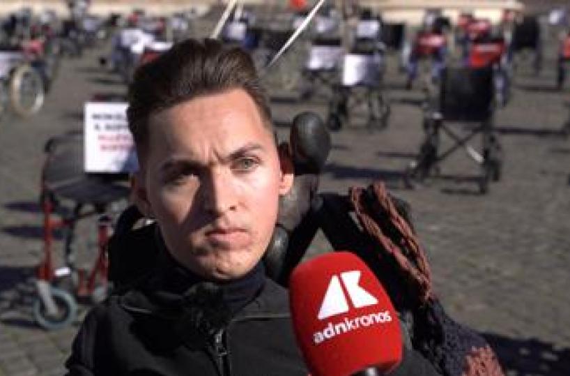 Fine vita, Stoica (scrittore e attivista): "Stato deve accompagnare alla vita non alla morte"