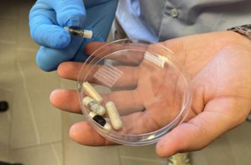 Una capsula-cerotto per guarire le ulcere intestinali: ecco come funziona