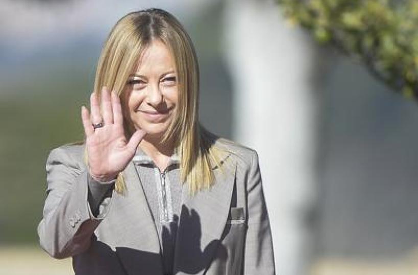 Meloni: "La lingua italiana è un film in cui ogni parola una scena e ogni frase è un capolavoro"