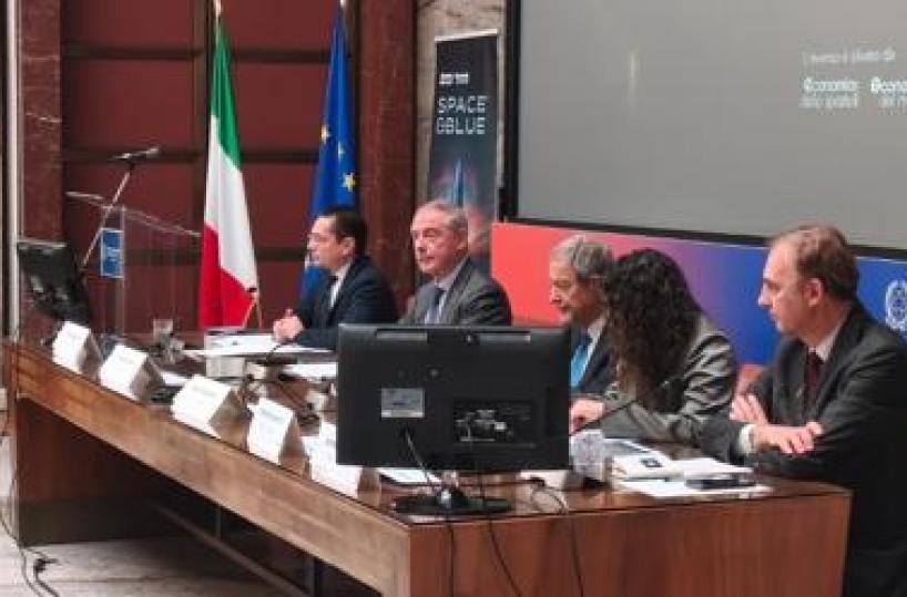 Urso: "Spazio e mare, due settori per lo sviluppo dell'eccellenza scientifica e manifatturiera italiana"