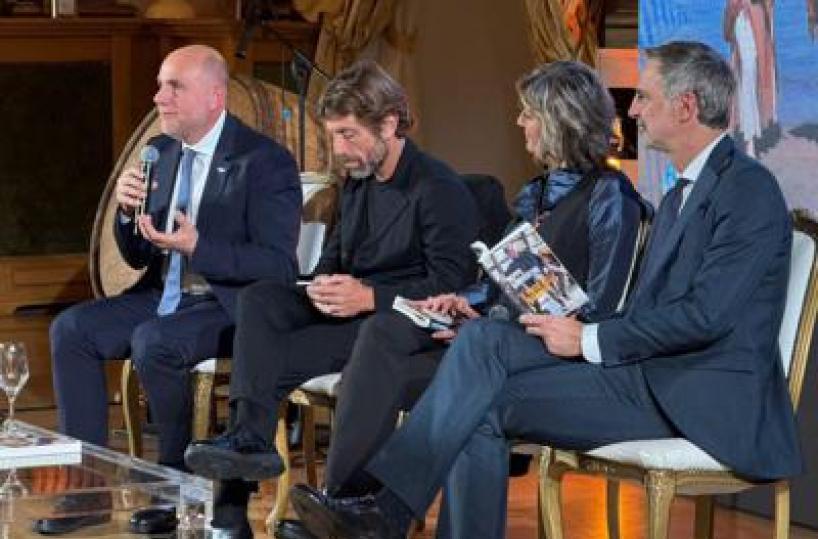 Libri, presentato a Roma 'Il Paese delle tradizioni' di Beppe Convertini