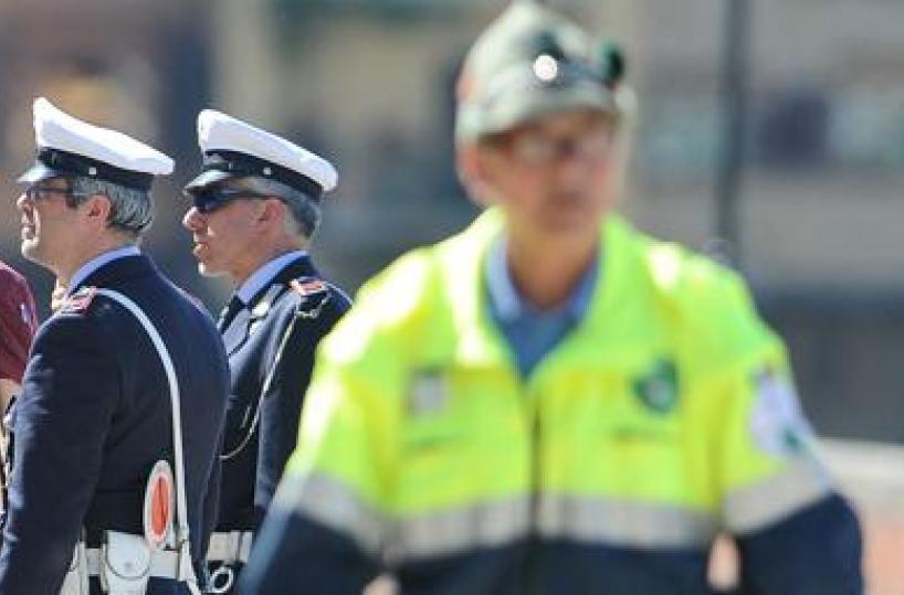 Firenze, macabra scoperta in una casa: trovato un cadavere nascosto in un baule