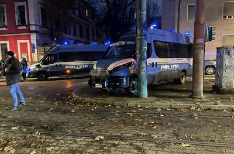Torino, centro sociale Askatasuna sgomberato. Piantedosi: "Non c'&egrave; spazio per violenza"