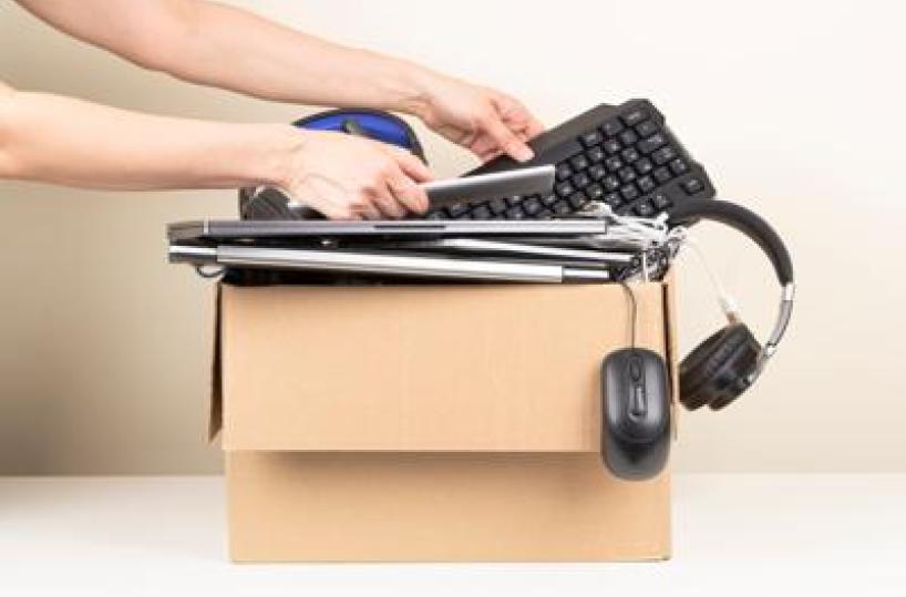 Rifiuti, indagine: un italiano su due non conosce i Raee ma il 73% si considera preparato sul riciclo