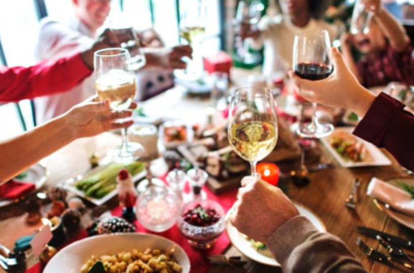 Natale, sale la spesa per i cenoni: dipende solo dai prezzi?