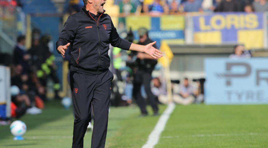 Lecce, sabato caldo col Verona vale doppio