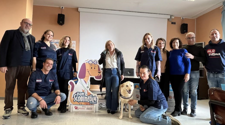 Pet therapy a Lecce: al «Vito Fazzi» per i piccoli pazienti è arrivato il «Dottor Scodinzola»