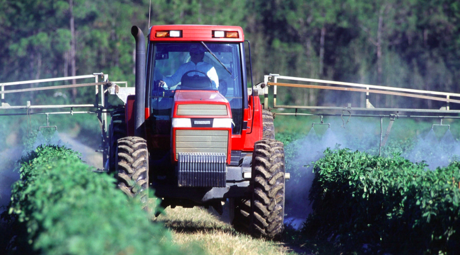 Puglia, scatta l'esposto in Procura di Coldiretti contro il caro-gasolio agricolo