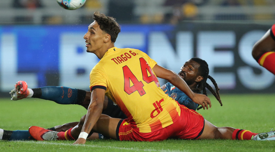 Lecce, parla il doppio ex Savino: &laquo;&Egrave; tempo di osare: a Napoli con coraggio&raquo;