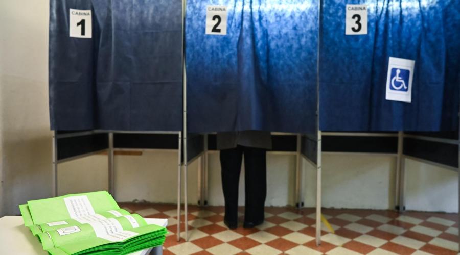 Urne aperte per il referendum sulla giustizia dalle 7 alle 23, ecco come si vota. C'&egrave; tempo anche domani fino alle 15