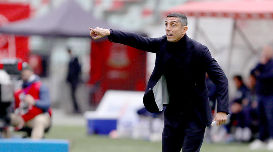 Bari, Moreno Longo impietoso: &laquo;&laquo;Errori gravissimi, atteggiamento inaccettabile. Se siamo questi retrocediamo&raquo;