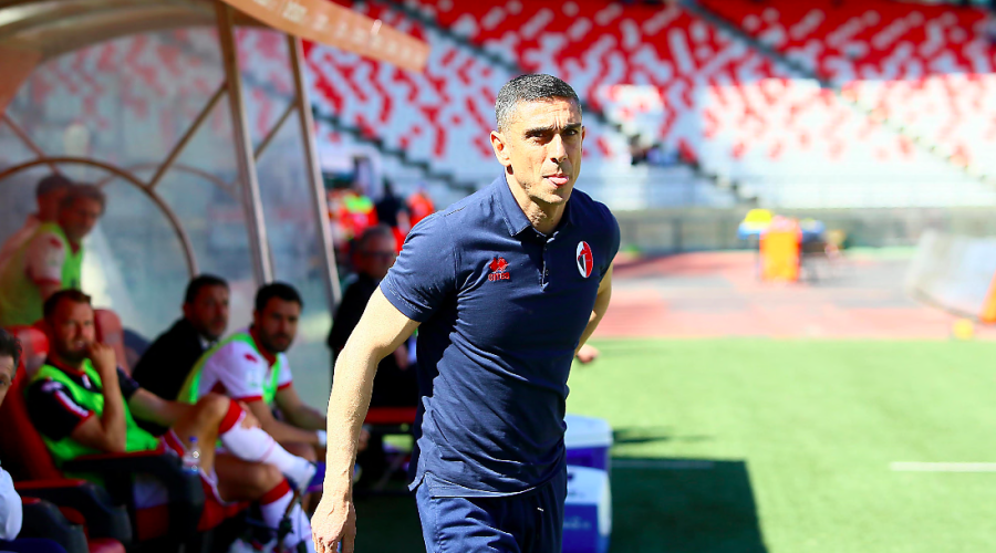 Bari calcio, , Moreno Longo ritrova il sorriso: &laquo;Una prestazione solida ma via i problemi mentali&raquo;