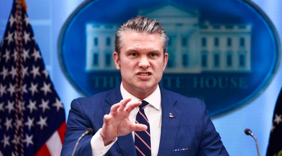 Abuso di potere e crimini di guerra, i dem chiedono l'impeachment di Hegseth