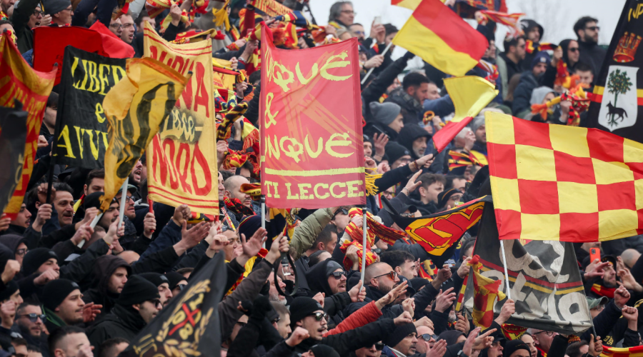 Lecce-Cremonese, ora &egrave; corsa a due per la salvezza