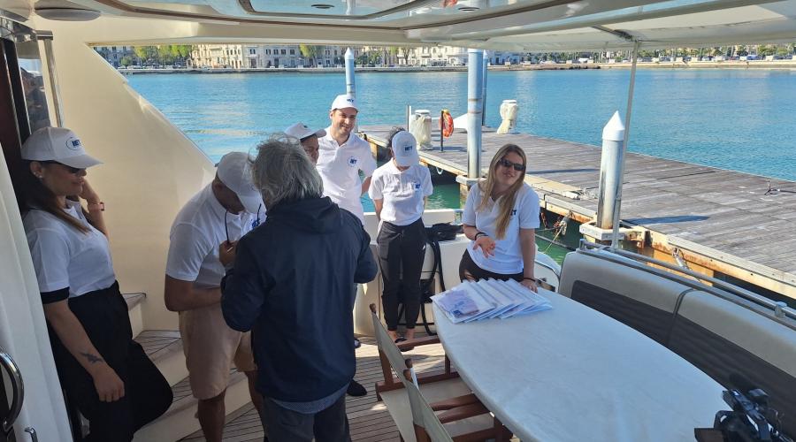 Bari, tre giorni di formazione su yacht per studenti aspiranti hostess e steward di bordo