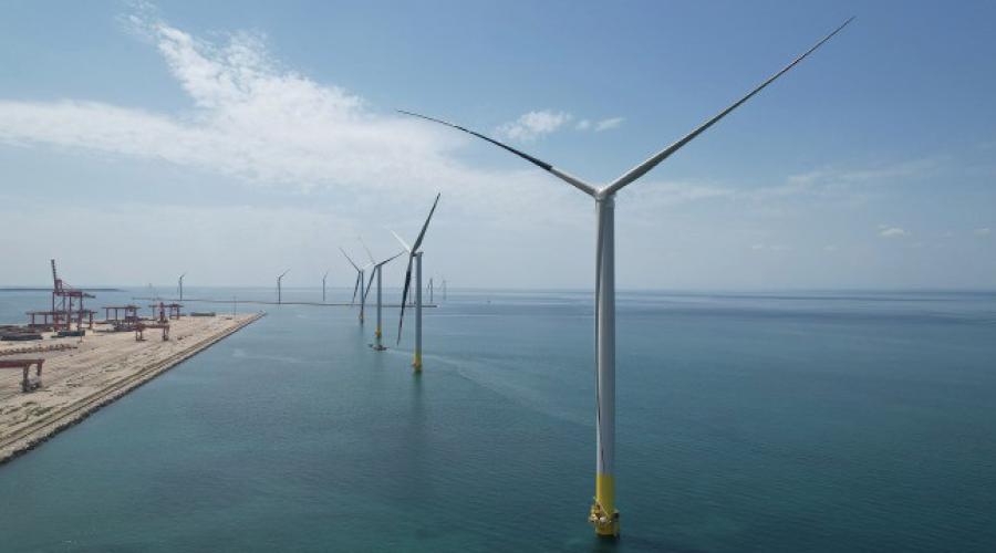 Eolico offshore al largo di Bari Barium Bay, maxi parco galleggiante da 1.110 Mw