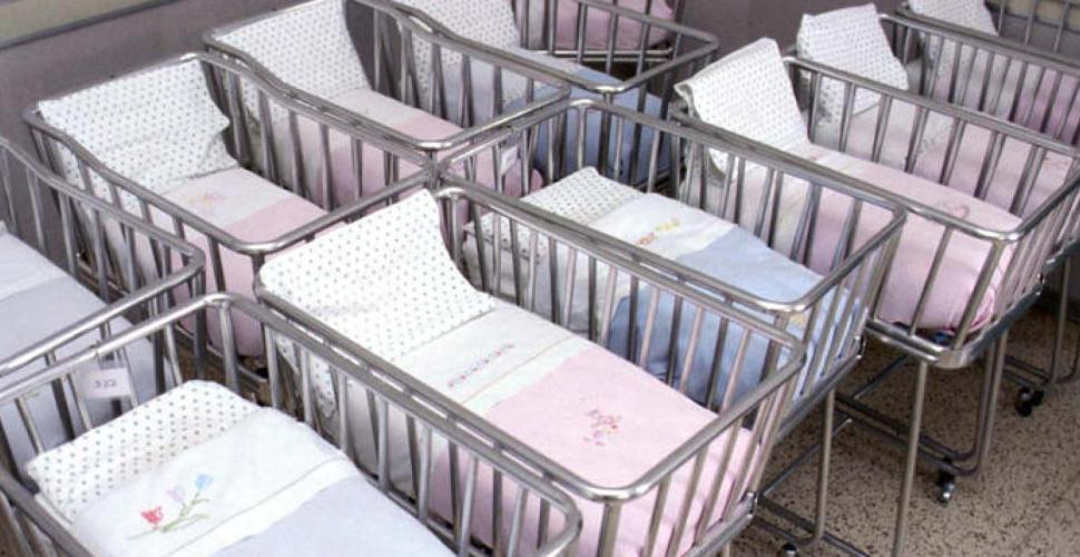 Scambio di culle , la Regione Puglia: meglio pagare