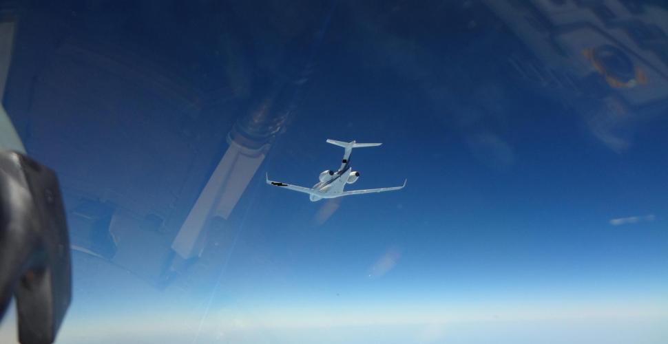 Aereodi linea perde contatto radio caccia parte da Gioia e lo intercetta