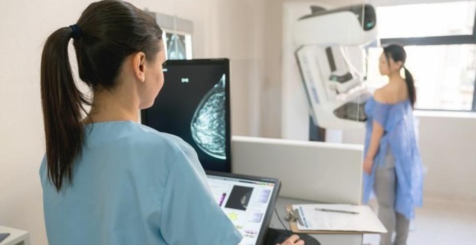 Bari, la Asl avvia installazione di 12 mammografi n 3D