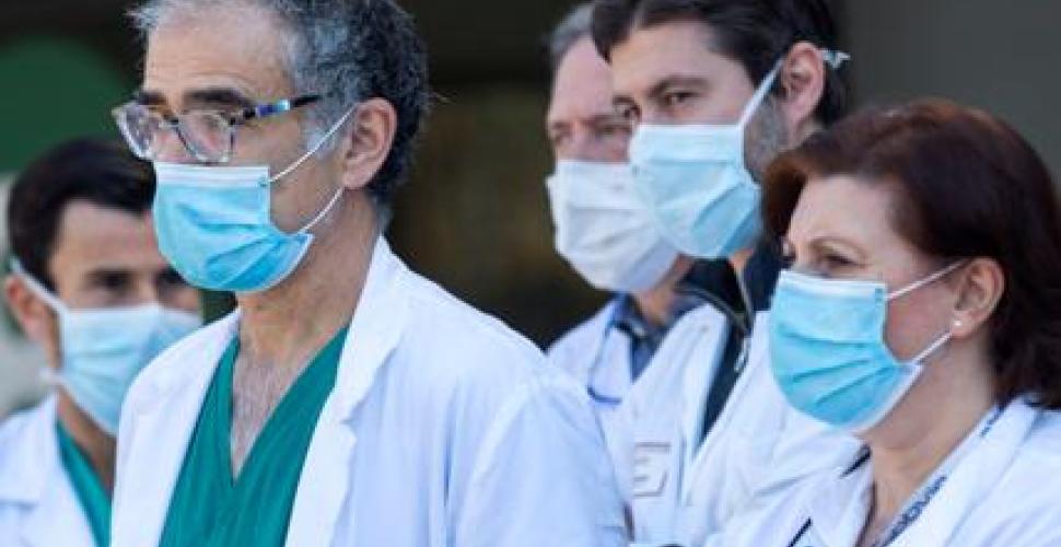 Covid 19 in Puglia, l'appello dei medici: «Cittadini aiutino Asl con autotracciamento»