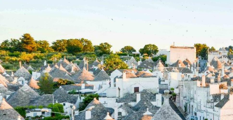 Turismo, Alberobello è capitale italiana delle vacanze in famiglia