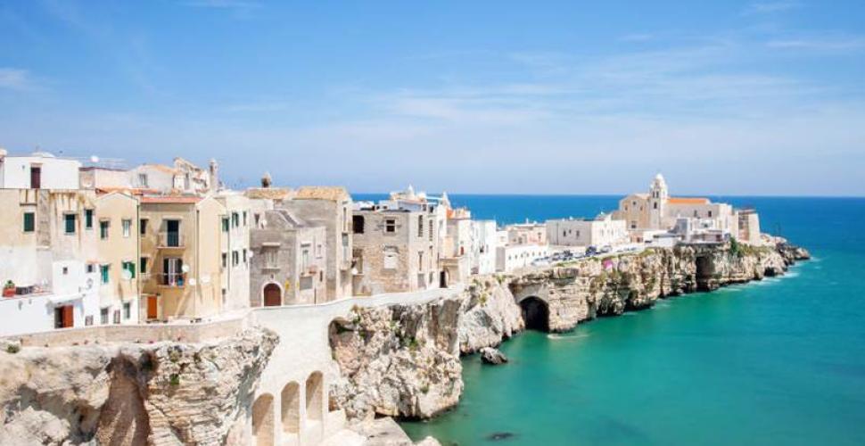 Estate 2022 in Puglia, tra le mete al top c’è Vieste, seguita da Monopoli e Polignano