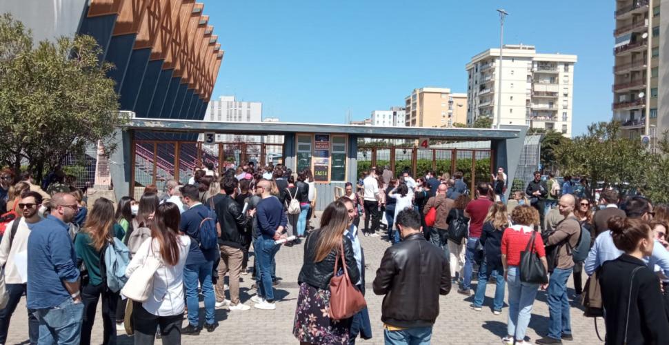 Concorso alla Regione: è caccia al posto fisso, a Bari la carica dei mille